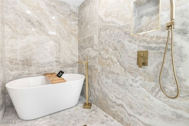 7436 Dana Lin CIR, North Fort Myers, FL 33917