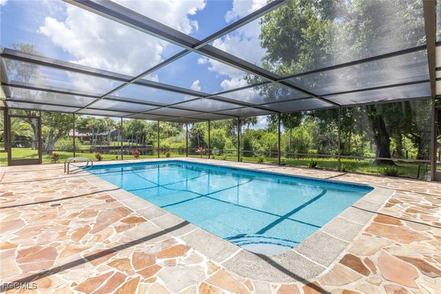 7436 Dana Lin CIR, North Fort Myers, FL 33917