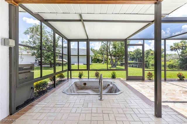 7436 Dana Lin CIR, North Fort Myers, FL 33917