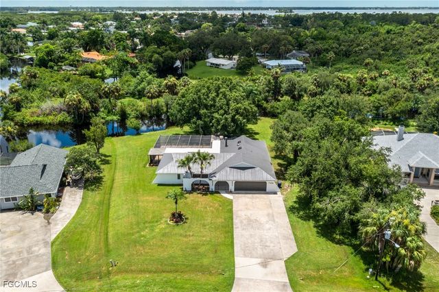 7436 Dana Lin CIR, North Fort Myers, FL 33917