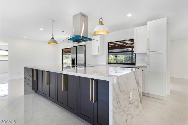 7436 Dana Lin CIR, North Fort Myers, FL 33917