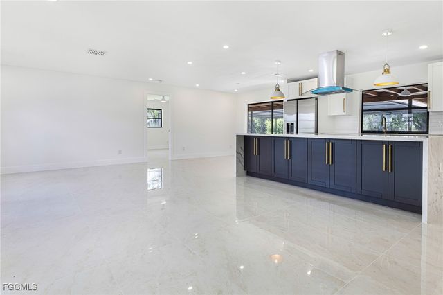 7436 Dana Lin CIR, North Fort Myers, FL 33917