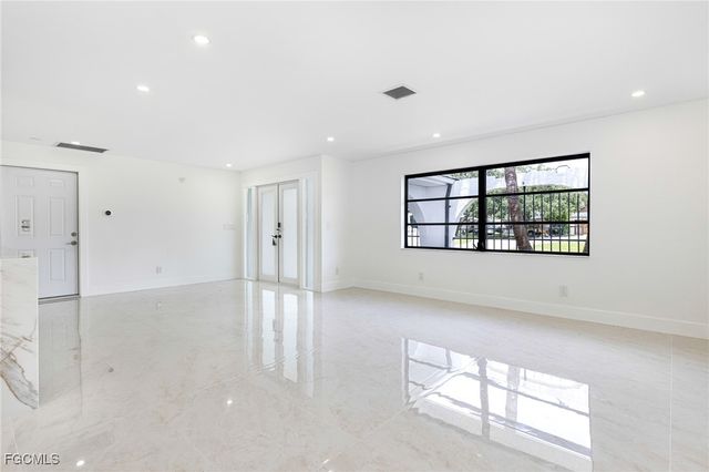 7436 Dana Lin CIR, North Fort Myers, FL 33917