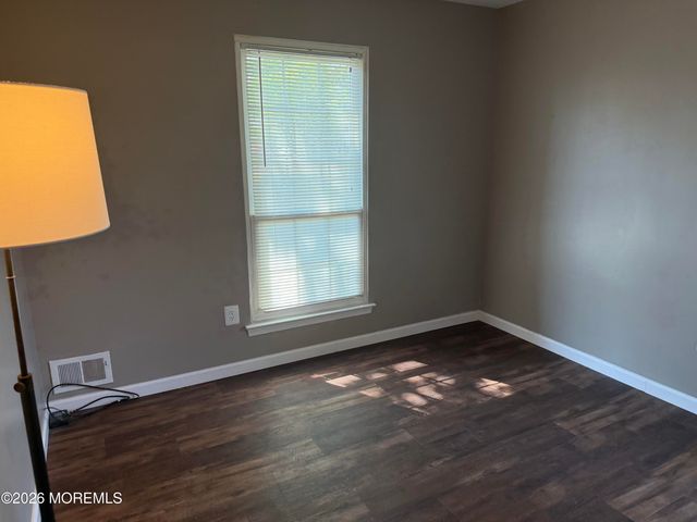 105 Players Circle, Tinton Falls, NJ 07724