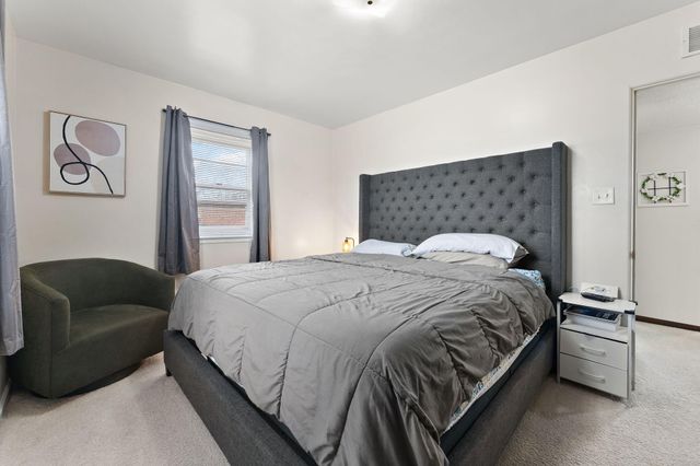 5397 Cleveland Street, Merrillville, IN 46410