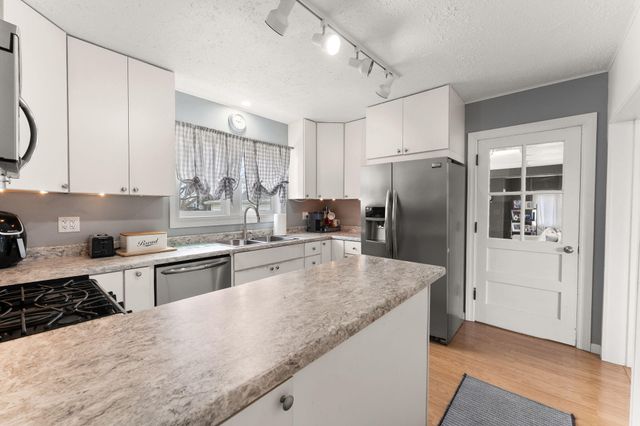 5397 Cleveland Street, Merrillville, IN 46410