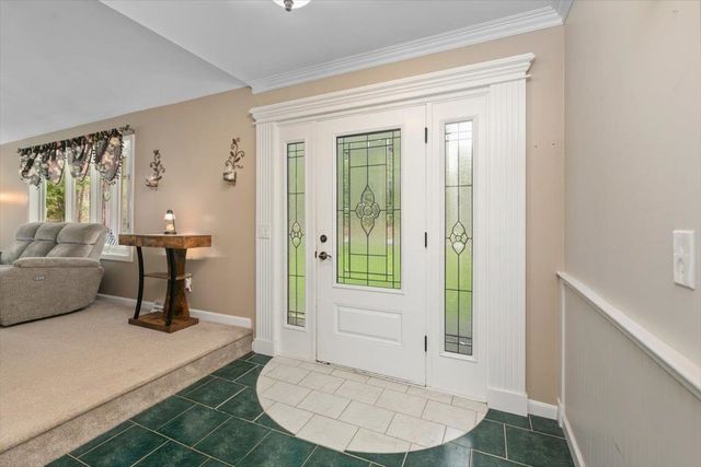 10 Balsam Way, Plaistow, NH 03865