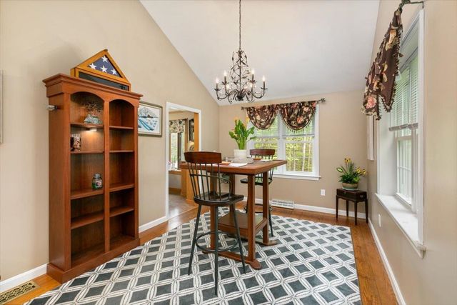 10 Balsam Way, Plaistow, NH 03865