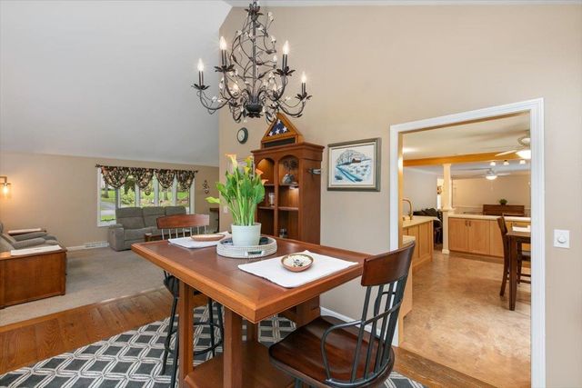 10 Balsam Way, Plaistow, NH 03865