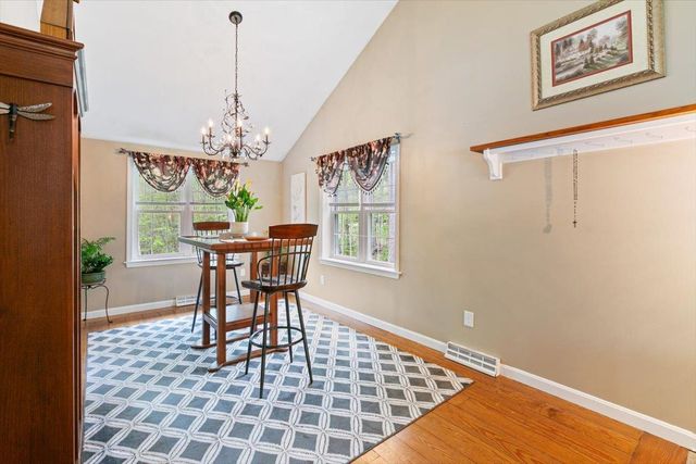 10 Balsam Way, Plaistow, NH 03865