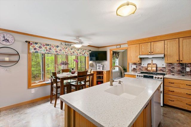 10 Balsam Way, Plaistow, NH 03865