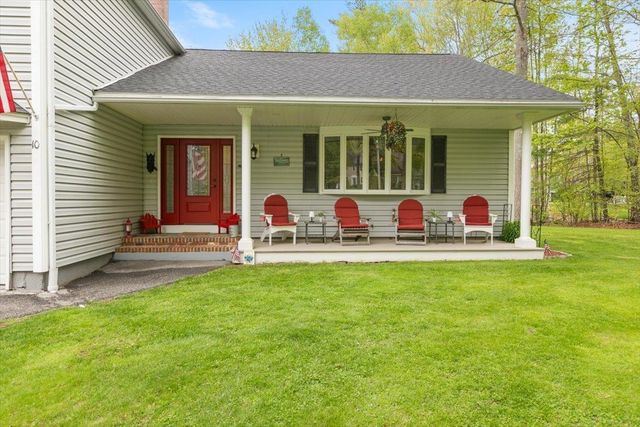 10 Balsam Way, Plaistow, NH 03865