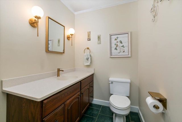 10 Balsam Way, Plaistow, NH 03865