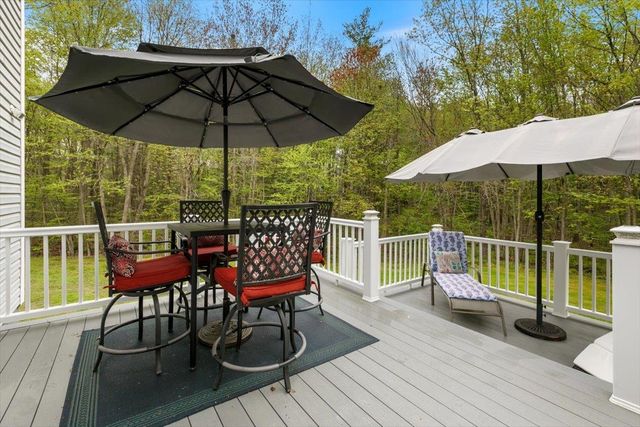 10 Balsam Way, Plaistow, NH 03865