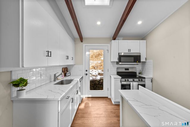 143 Gaylord Mountain Road, Bethany, CT 06524