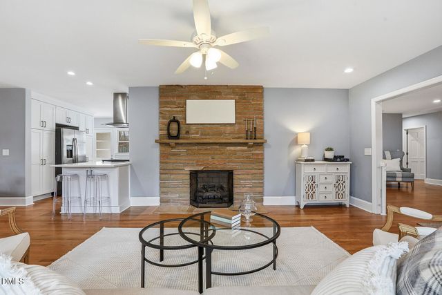 100 W Lakeside Drive, Fuquay Varina, NC 27526