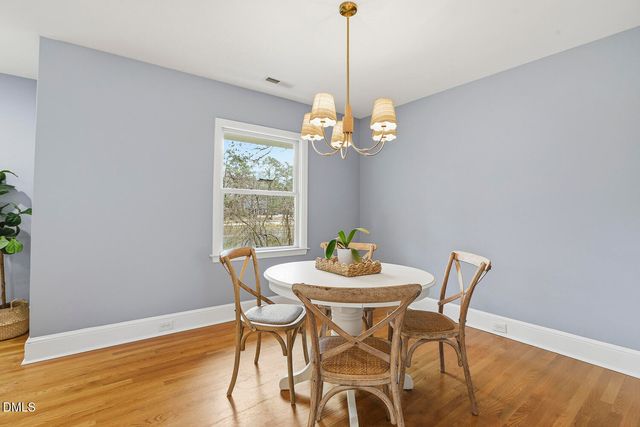 100 W Lakeside Drive, Fuquay Varina, NC 27526