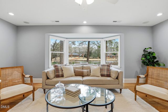 100 W Lakeside Drive, Fuquay Varina, NC 27526