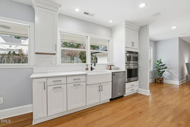 100 W Lakeside Drive, Fuquay Varina, NC 27526