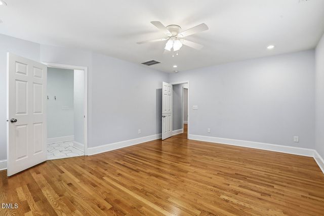 100 W Lakeside Drive, Fuquay Varina, NC 27526