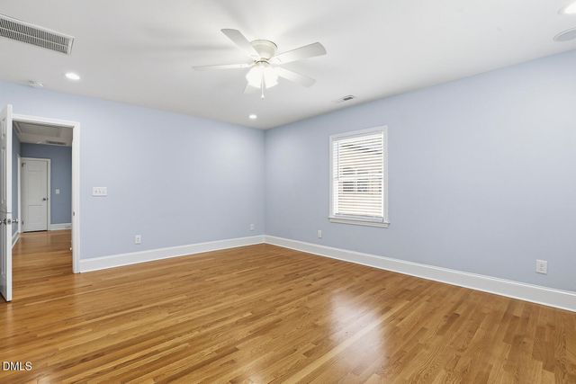 100 W Lakeside Drive, Fuquay Varina, NC 27526