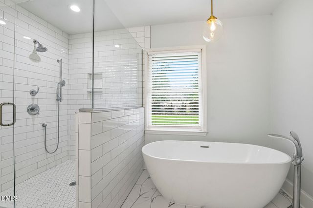 100 W Lakeside Drive, Fuquay Varina, NC 27526