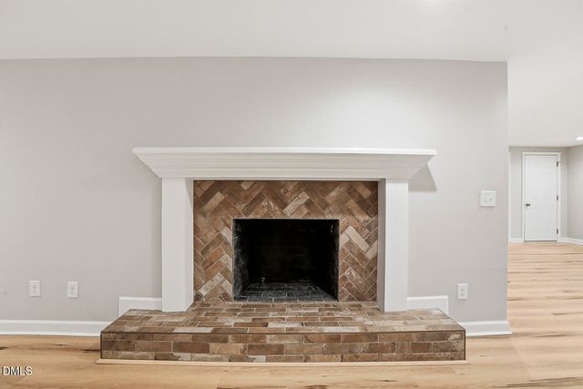 100 W Lakeside Drive, Fuquay Varina, NC 27526