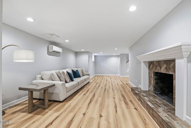 100 W Lakeside Drive, Fuquay Varina, NC 27526