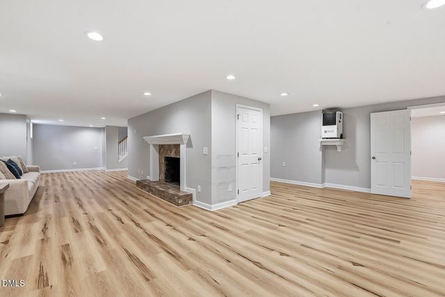 100 W Lakeside Drive, Fuquay Varina, NC 27526