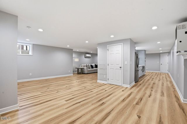 100 W Lakeside Drive, Fuquay Varina, NC 27526