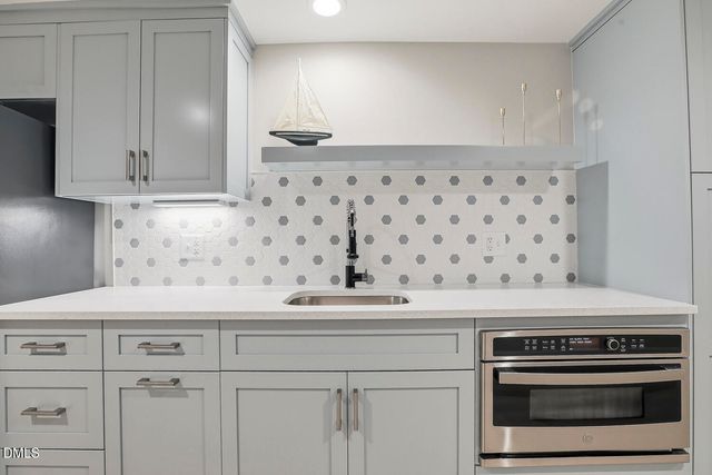 100 W Lakeside Drive, Fuquay Varina, NC 27526