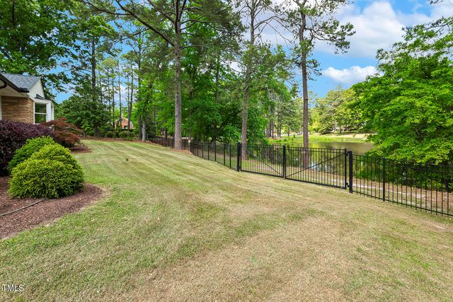 100 W Lakeside Drive, Fuquay Varina, NC 27526