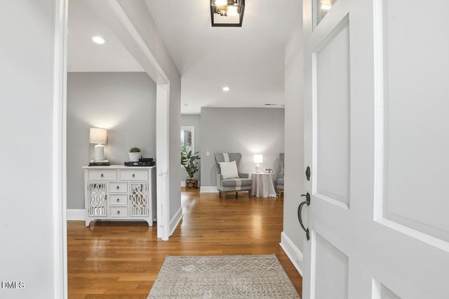 100 W Lakeside Drive, Fuquay Varina, NC 27526