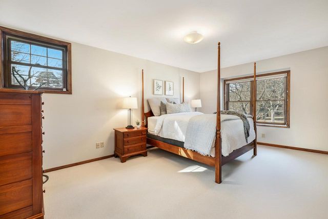 12044 N Maryhill COURT, Mequon, WI 53092