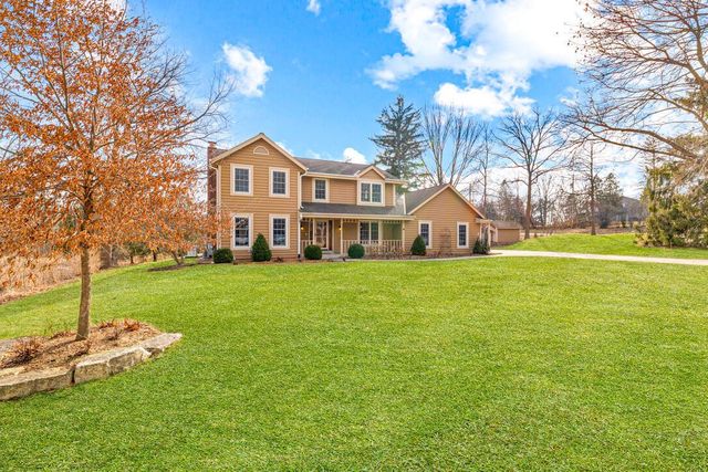 12044 N Maryhill COURT, Mequon, WI 53092