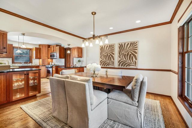 12044 N Maryhill COURT, Mequon, WI 53092