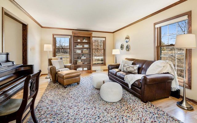 12044 N Maryhill COURT, Mequon, WI 53092