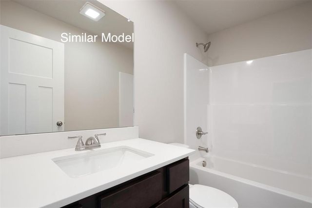 608 NE Oak Ridge Drive, Ankeny, IA 50021
