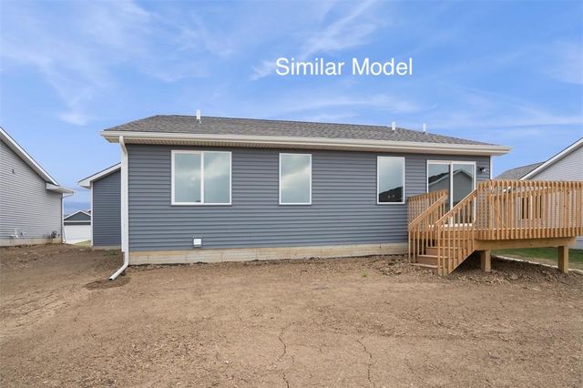 608 NE Oak Ridge Drive, Ankeny, IA 50021