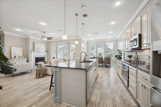 9823 Joyce Drive, Rosharon, TX 77583