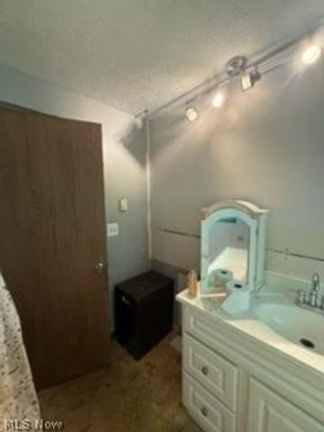 610 Snively Avenue NW, Massillon, OH 44646