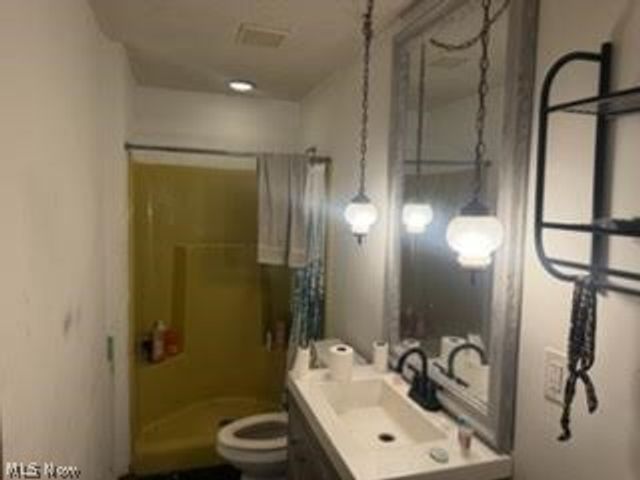 610 Snively Avenue NW, Massillon, OH 44646