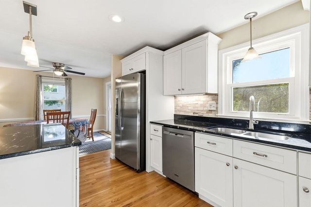68 Alden St, Foxboro, MA 02035