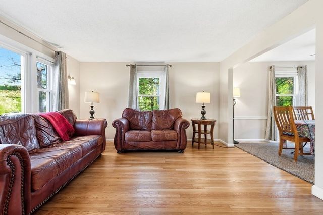 68 Alden St, Foxboro, MA 02035