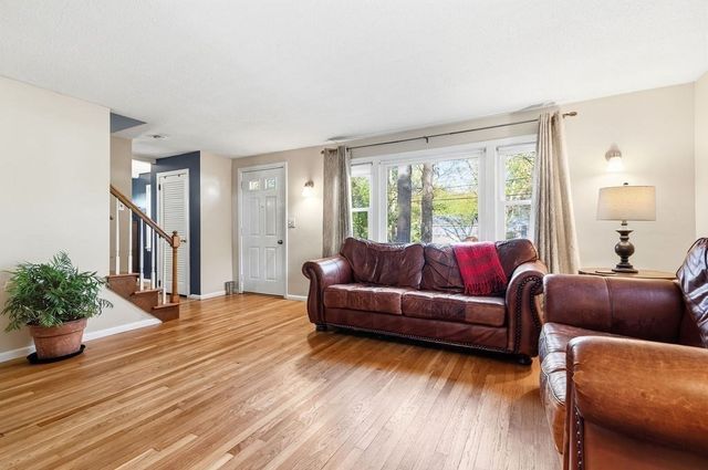 68 Alden St, Foxboro, MA 02035