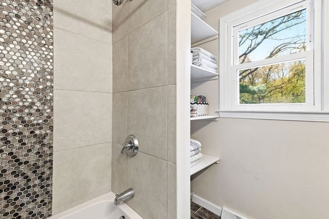 68 Alden St, Foxboro, MA 02035