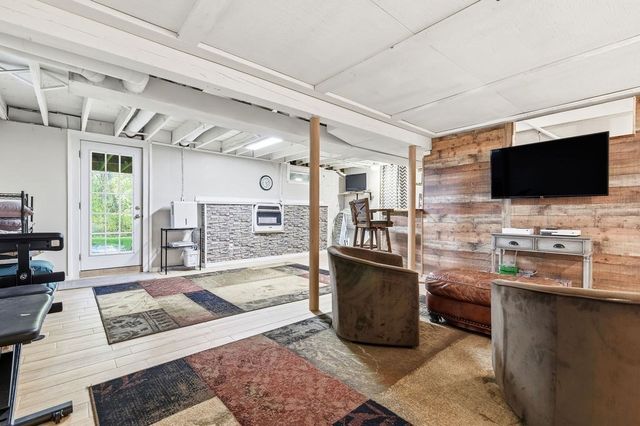 68 Alden St, Foxboro, MA 02035