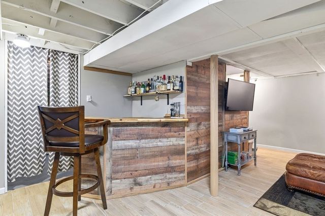 68 Alden St, Foxboro, MA 02035