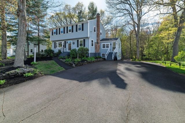 68 Alden St, Foxboro, MA 02035