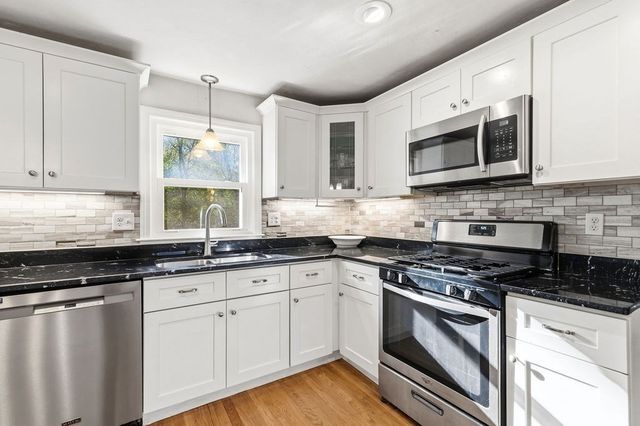 68 Alden St, Foxboro, MA 02035
